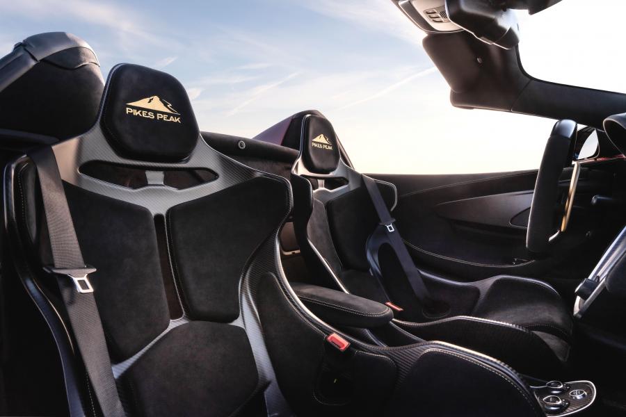 Интерьер McLaren MSO 600LT Spider Pikes Peak Collection 2019 года  (фото 18 из 23)